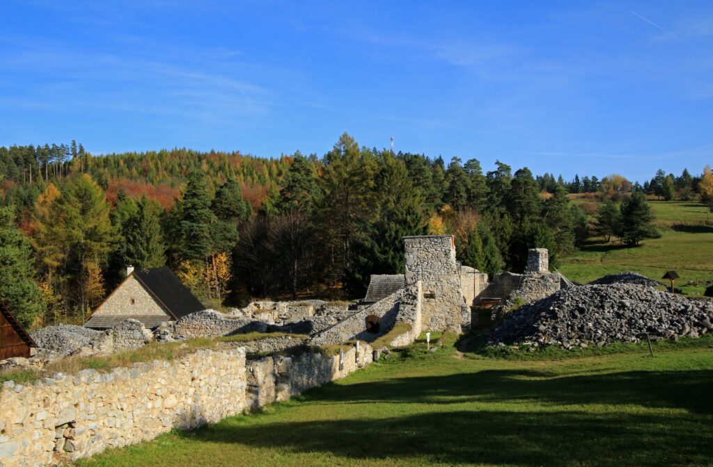 Kláštorisko v Slovenskom raji